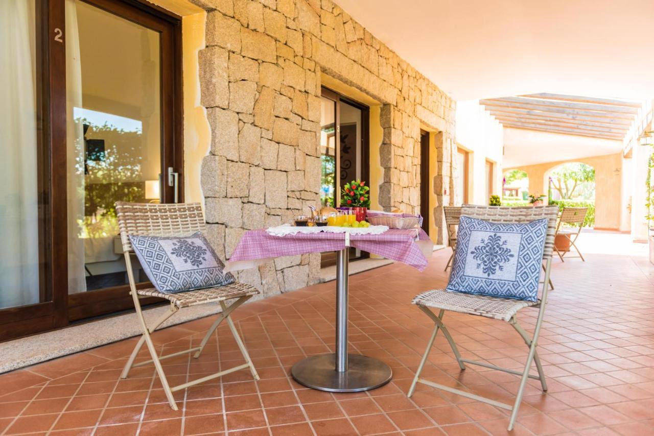 Relais Del Borgo- Domo Hotel Porto San Paolo  Exterior foto