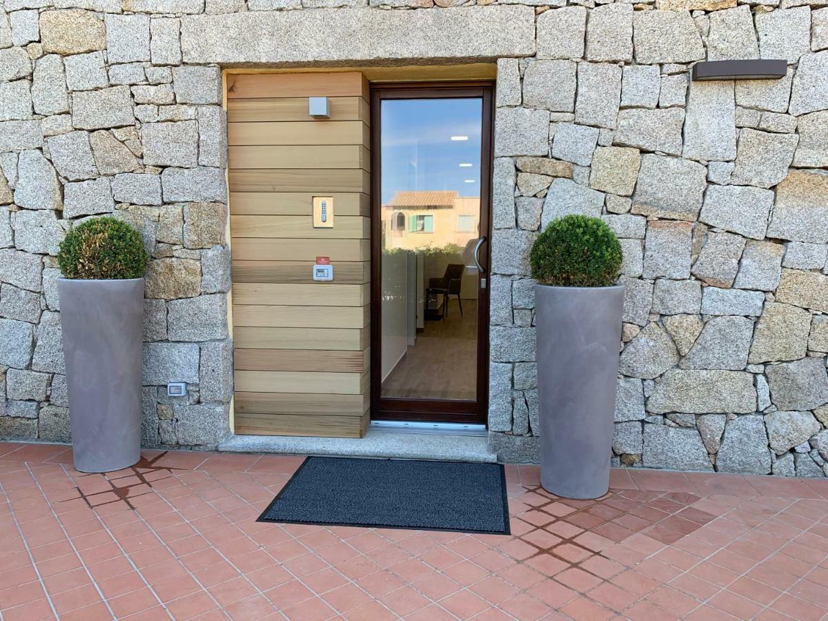 Relais Del Borgo- Domo Hotel Porto San Paolo  Exterior foto